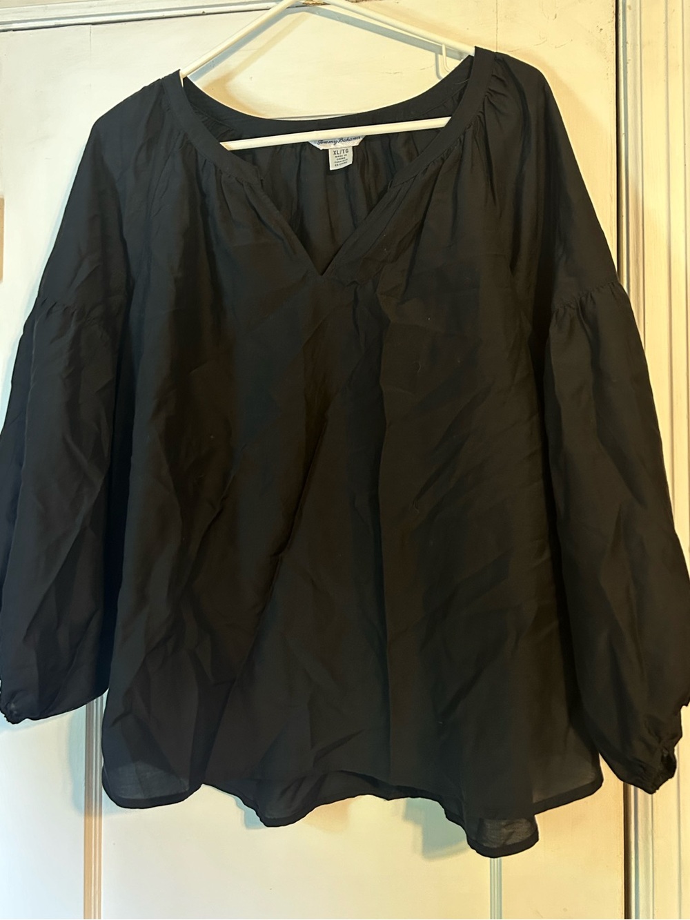 Tommy Bahama Women’s Black V-Neck Blouse